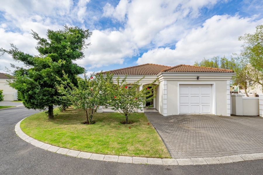 2 Bedroom Property for Sale in Vierlanden Western Cape
